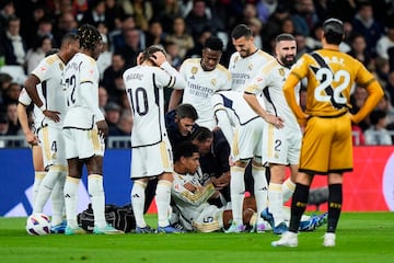 Sin goles de Bellingham, el equipo blanco entregó el liderato ante un Rayo magnífico en defensa y con un Dimitrievski heroico.