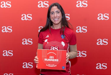 Los runners de AS con sus camisetas para la Zúrich Rock 'n' Roll Running Series Madrid. Jersey amarillo maratón,  gris media maratón y rojo 10 km.