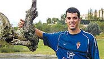 "Ahora mismo sólo me importa lograr el ascenso con el Real Murcia"