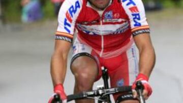 <b>AL ATAQUE. </b>Purito, en el momento en que lanzó su ataque en la subida final a Pian dei Resinelli. En los últimos metros, cazó a Rabottini, pero el italiano ganó la etapa.