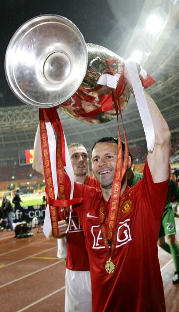 145 partidos con el Manchester United.