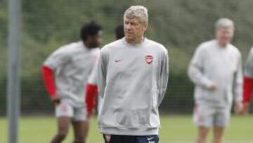 El entrenador del Arsenal, Arsene Wenger, acusó al Manchester United de practicar "anti-fútbol" durante el partido que disputaron ambos equipos el pasado sábado en Old Trafford y que concluyó con una victoria por 2-1 para los ''red devils''