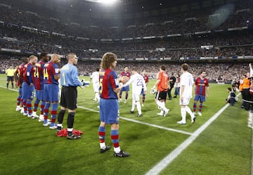 El FC Barcelona hizo el pasillo al Real Madrid campeón de Liga en 2008. Fue el 7 de mayo en el Santiago Bernabéu. 