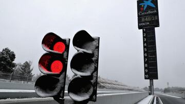 F1 testing delayed due to heavy snow in Barcelona