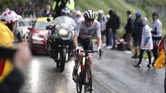 Tadej Pogacar, durante la ascensi&oacute;n a la Colombi&eacute;re en la octava etapa del Tour.