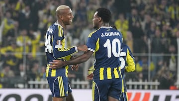 Anderson Talisca destaca a Jhon Durán en Fenerbahce.