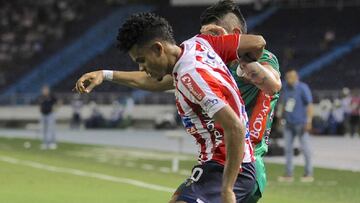 Luis Díaz enfrentando a Patriotas.