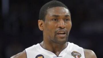 Metta World Peace será una baja imporante para el equipo de Mike D'Antoni.