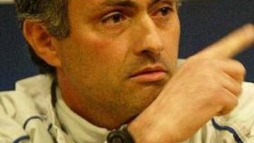 <B>ARROGANTE.</B> José Mourinho ha dado muestras de su arrogancia en la conferencia de prensa previa al partido.