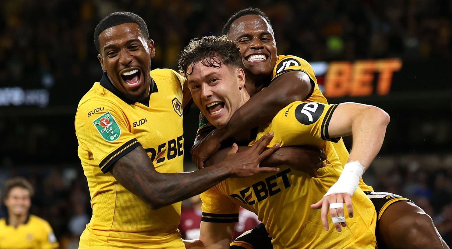 Arias ilusiona al goleador Jorgen Strand Larsen