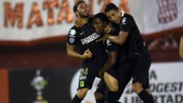 Orlando Berrío marcó el segundo gol de Nacional en la victoria ante Huracán en Argentina