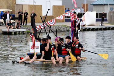 McLaren gana al fin… en la regata de los equipos de Fórmula 1