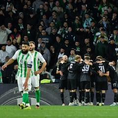 El Betis tropieza en la nada