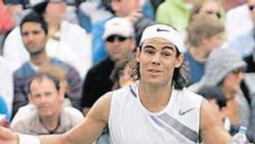 <b>INCRÉDULO. </b>Nadal parecía no creerse tanta interrupción.