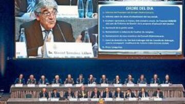 <b>LA JUNTA MÁS TRANQUILA. </b>Dani Sánchez Llibre se encargó de iniciar la Junta General de Accionistas, celebrada anoche en el Palau de Congressos de Catalunya.