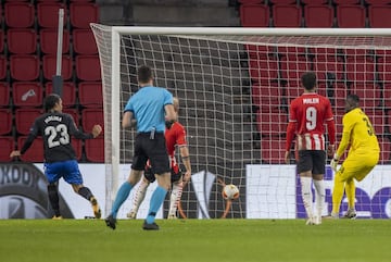 Jorge Molina marc¨® el primer gol del conjunto granadino.