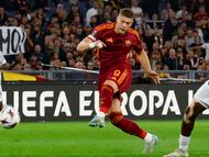 Dovbyk, durante el partido de Europa League contra el Viktoria Plzen.