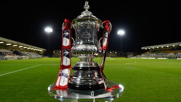 El trofeo de la FA Cup inglesa.