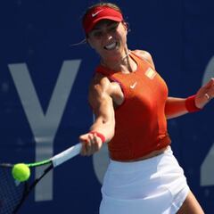 Badosa es de hierro: ganó un debut durísimo a Mladenovic