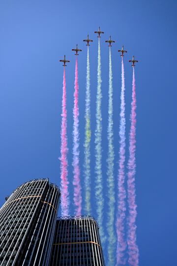 La Patrulla Águila durante el desfile del 12 de octubre de las Fuerzas Armadas.