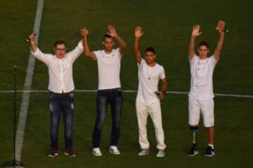 Los aficionados del equipo y las autoridades de la ciudad brasileña recibieron con emotivos homenajes a los jugadores colombianos antes del primer partido de la Recopa Sudamericana.