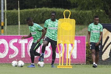 Atlético Nacional entrenó pensando en el partido frente al Independiente Medellín por la décima fecha de la Liga Águila. EL 'clásico paisa' se disputará el sábado a las 3:15 p.m. 