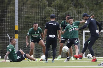 Nacional afina detalles para recibir a Santa Fe este miércoles en el Atanasio Girardot desde las 5:30 de la tarde. Revertir el 2-1, la misión para los locales.