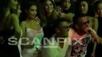 Cristiano Ronaldo y Kim Kardashian coincidieron en el concierto de Jennifer Lopez en Las Vegas y posaron juntos en varias fotograf&iacute;as.