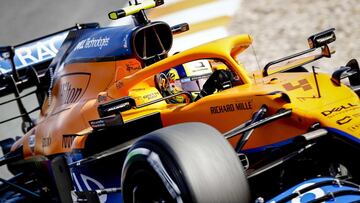 Zandvoort (Netherlands), 03/09/2021.- British driver Lando Norris of McLaren F1 Team in action during the second free practice session at the Zandvoort circuit, The Netherlands, 03 September 2021. The Formula One Grand Prix of the Netherlands, which takes place on 05 September, will be held at Circuit Zandvoort for the first time in 36 years, with about 70,000 visitors expected. (Fórmula Uno, Países Bajos; Holanda) EFE/EPA/VINCENT JANNINK