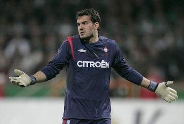 Foi apenas a temporada de 2002-2003 no Atlético de Madrid. Em Celta, ele jogou entre 2005 e 2008.