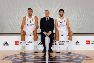 Los capitanes Felipe Reyes y Sergio Llull.