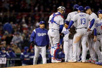 El bullpen de los Dodgers tuvo una noche muy complicada en Fenway Park. 