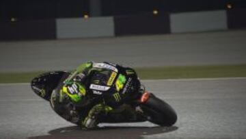 Pol Espargaro con la Yamaha del Tech 3 durante los últimos test de Qatar.