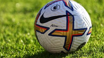 The official Premier League match ball of the 2022/23