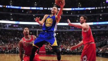 Curry destroza a los Bulls en el peor día de la carrera de Pau