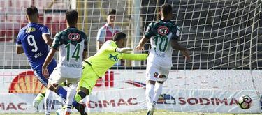 El gol de Mora hizo recordar al mítico tanto de Salas en Wembley