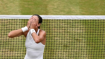 Garbiñe Muguruza tras conquistar Wimbledon.