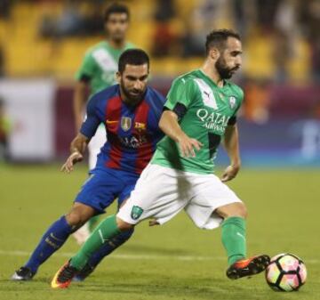 




Goals from Luiz Suarez, Lionel Messi and Neymar helped Barcelona beat Saudi champions Al-Ahli 5-3 in a thrilling friendly in Doha. The superstar trio all scored by the 17th minute, helping the Spanish giants to stroll into an early three-goal lead. 
