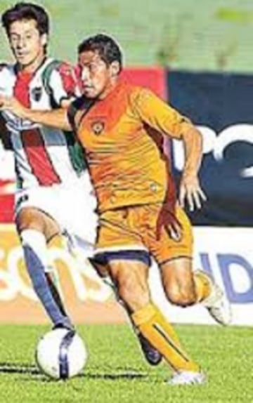 No tuvo el protagonismo esperado en Cobreloa 2006. Jugaba de delantero.