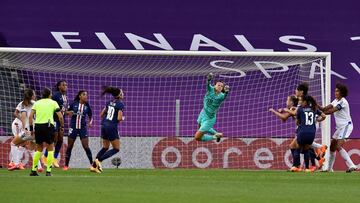 El PSG de Tiane Endler cae ante el Lyon en semis de Champions