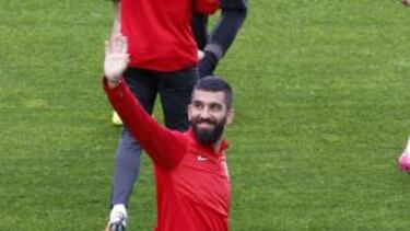 El United ofrece 40 millones por Turan y el City quiere a Di María