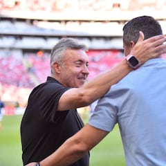 Ya tenían un acuerdo y estas serían las razones por las que la llegada de Domènec Torrent a las Chivas se congeló