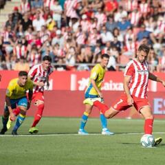 Las Palmas aviva el olfato goleador de Stuani