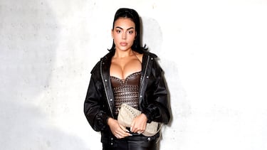 Georgina Rodríguez posa durante el desfile de Ludovic de Saint Sernin Womenswear.