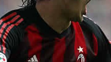 <b>SE LOS COME.</b> El ex juventino Filippo Inzaghi está en racha y ha anotado tres de los seis goles de su equipo ante el Torino.