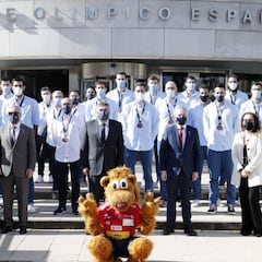 El ministro Uribes pone deberes
a los Hispanos: medalla en Tokio