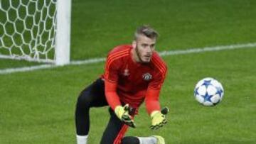PREPARADO. De Gea, durante el entrenamiento del United.