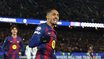 Soccer Football - UEFA Champions League - FC Barcelona v FC Copenhagen - Spotify Camp Nou, Barcelona, Spain - January 28, 2026 FC Barcelona's Raphinha celebrates scoring their third goal REUTERS/Albert Gea