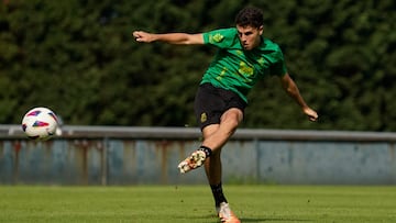 Iván Morante, exjugador del Racing, firma por el Burgos.