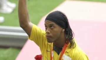 <b>PLANTADO.</b> Los portales brasileños aseguran que la futbolista sueca Johanna Almgreen se habría negado a una supuesta propuesta de matrimonio que le habría hecho el delantero brasileño Ronaldinho.